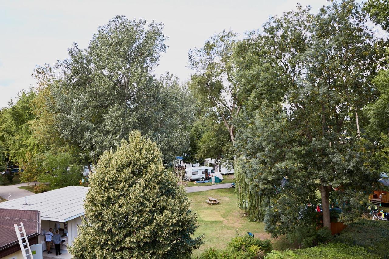 Donaupark Camping Tulln Tulln An Der Donau Esterno foto